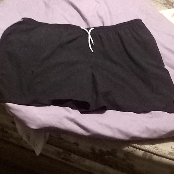 Magellan Outdoors Other - Mageellan outdoors mens 3xl swim trunks